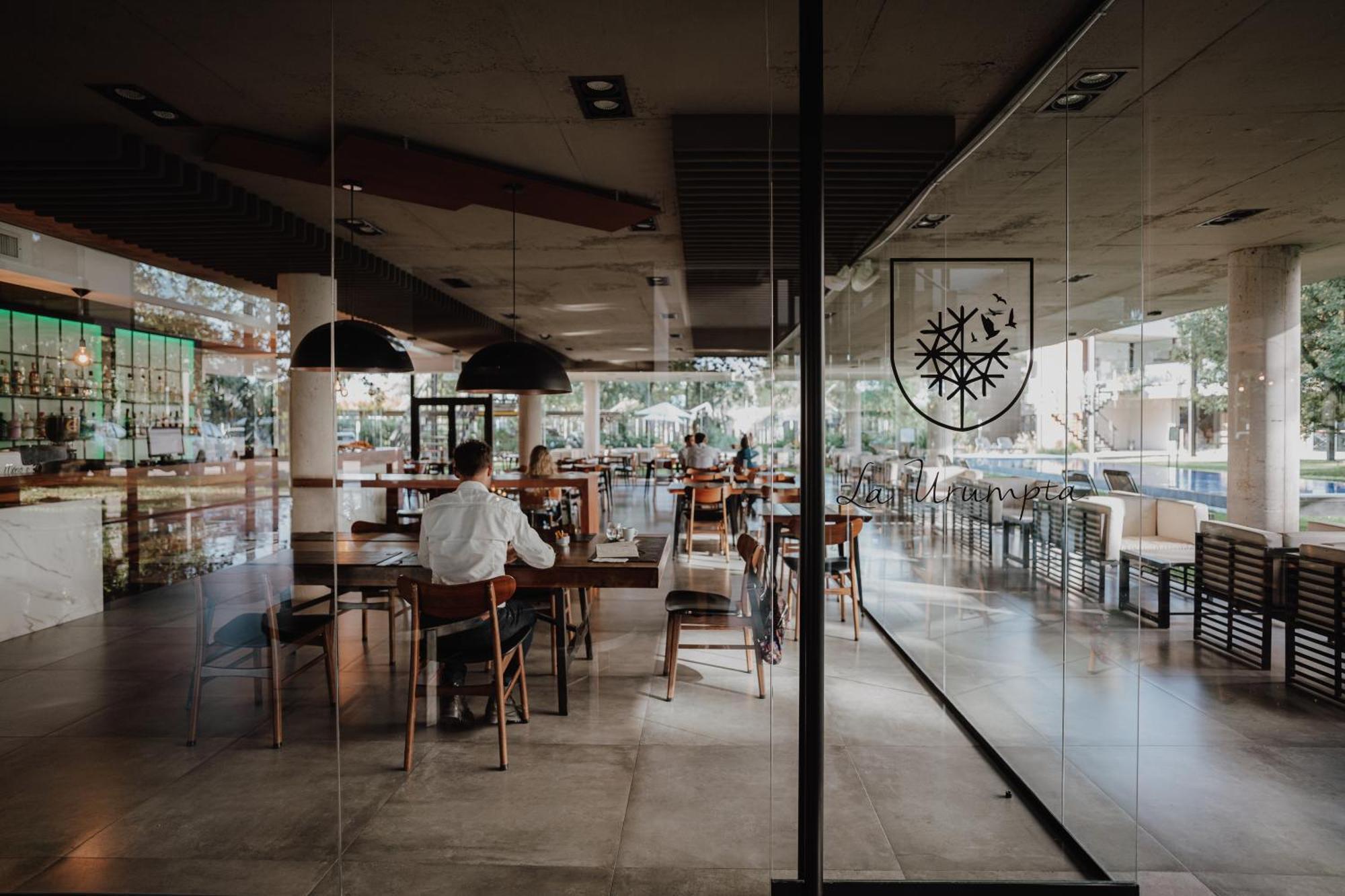 La Urumpta Hotel By Aken Mind Rio Cuarto Exterior photo