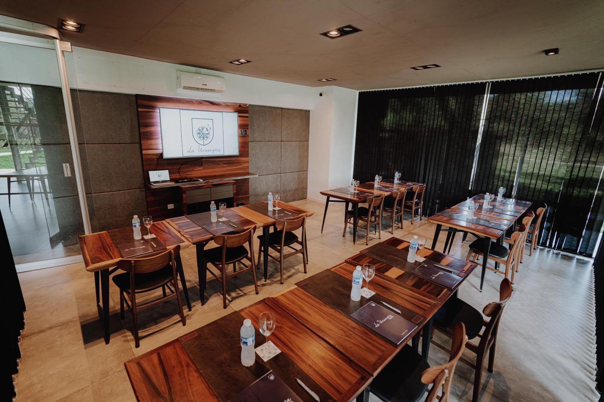 La Urumpta Hotel By Aken Mind Rio Cuarto Exterior photo